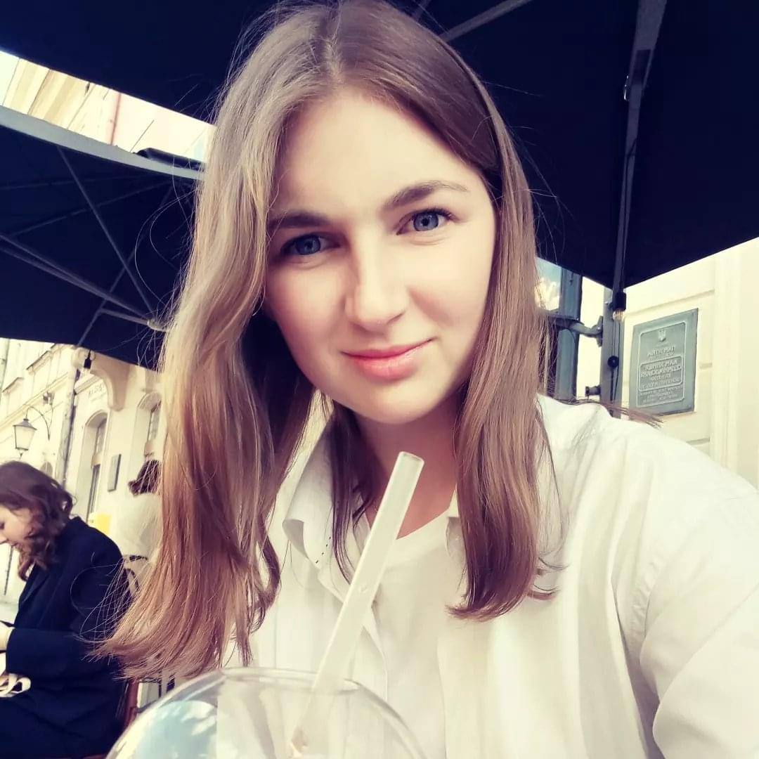 Ava 3